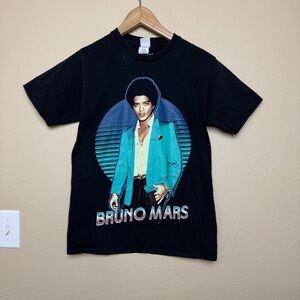 Bruno Mars Moonshine Jungle Tour 2013 Concert T Shirt- Small